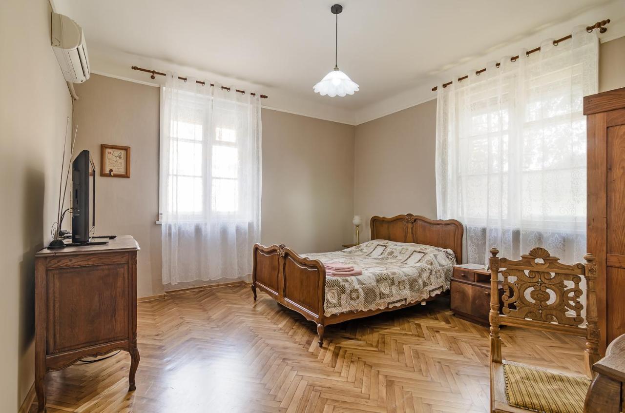 Апартамент Жасмин Apartment Varna Exterior photo